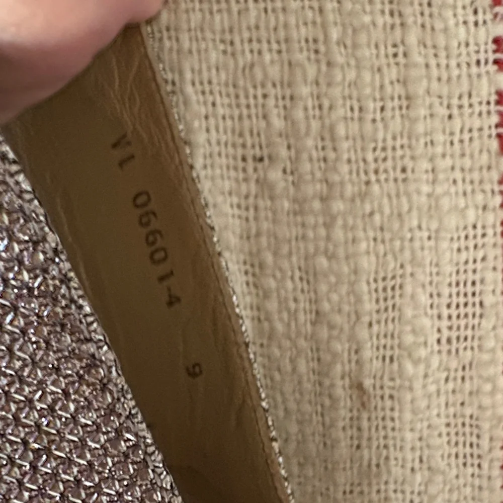 Elegant Stuart Weitzman for Russell Bromley Bond Street London Gold Block Heels - Picture 5 of 6